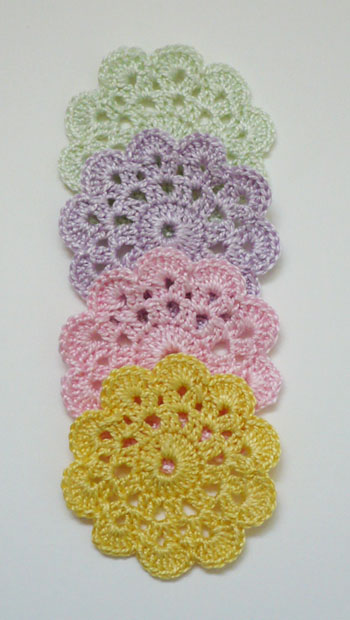 mini napperons crochet pastel